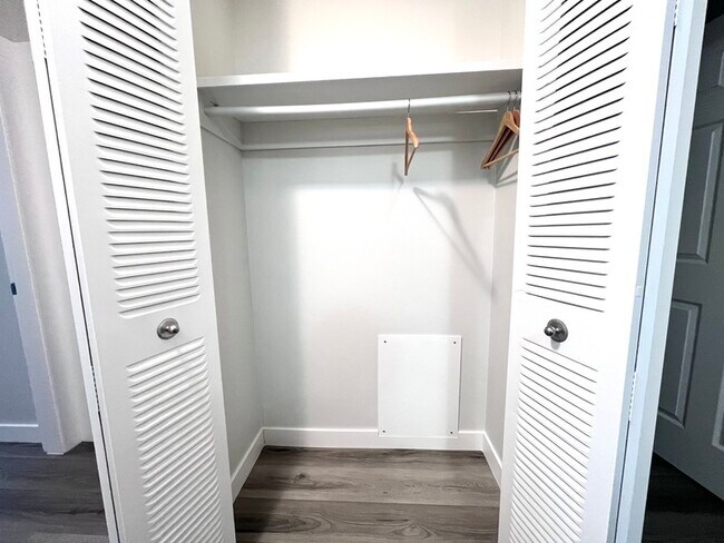 Photo - 5715-5133 133 Ave NW Unit 12c