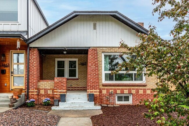 Building Photo - 1463 Dahlia St
