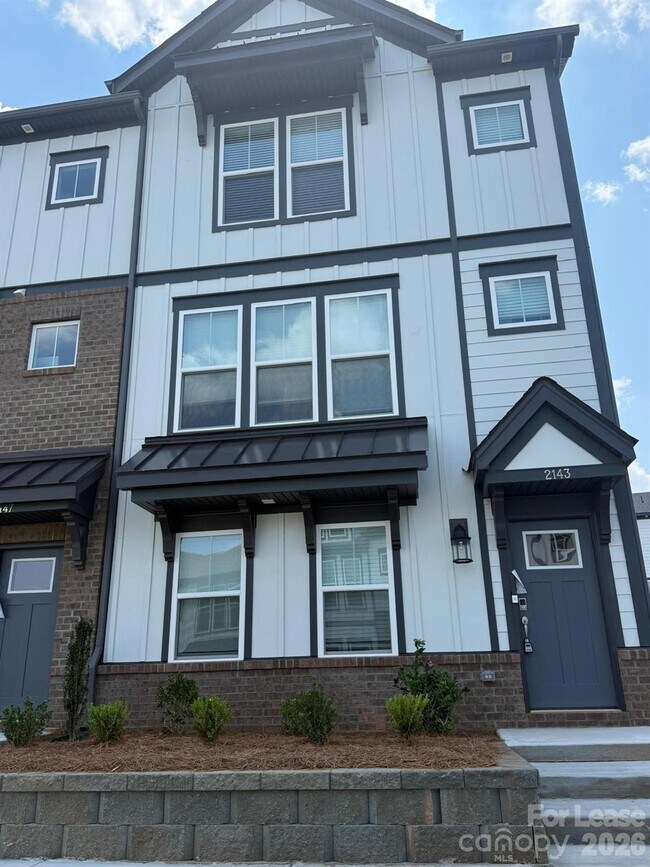 Photo - 2143 Hawksworth Ln