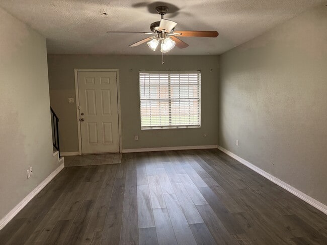 Photo - 8730 Glen Meadow Ln