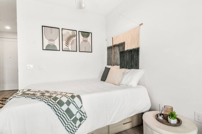 Photo - 701 Richmond Ave. Unit ID1335748P