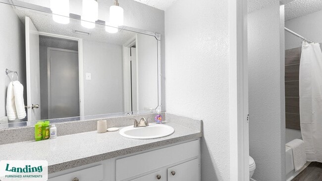 Photo - 2300 Misty Ridge Cir Unidad 271