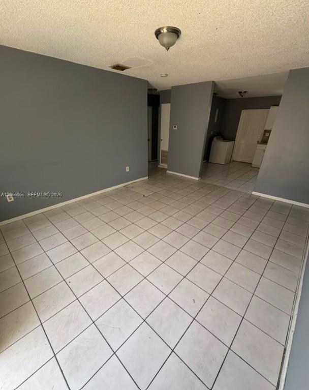 Building Photo - 1693 NW 8th Ave Unit 0