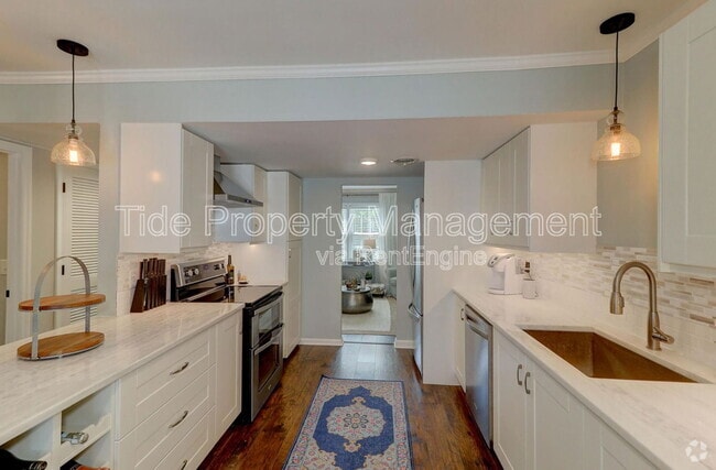 Building Photo - 734 Inlet Dr Rental