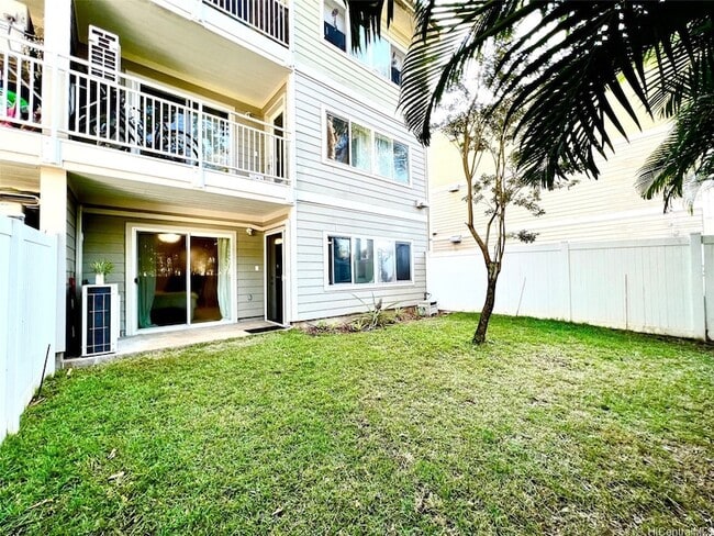 Building Photo - 95-60 Waikalani Dr Rental