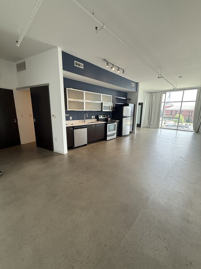 Building Photo - 2115 Yeaman Pl Rental