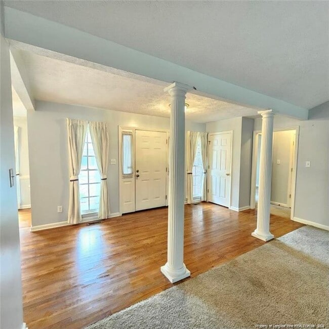 Photo - 6805 Jacobs Creek Cir