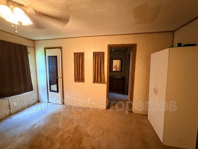 Photo - 431 Rocky Ridge Ln