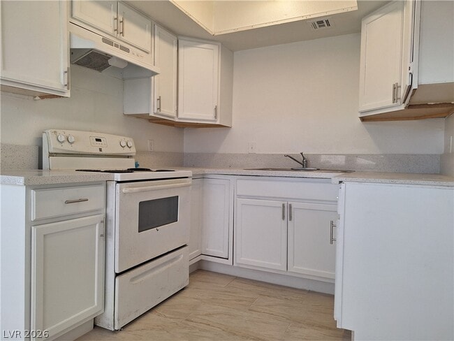Photo - 1446 Garden Cir