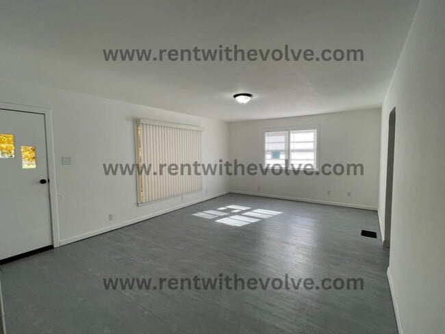 Photo - 758 Beeson Dr