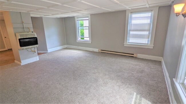 Photo - 707 Pawling Ave Unit 2