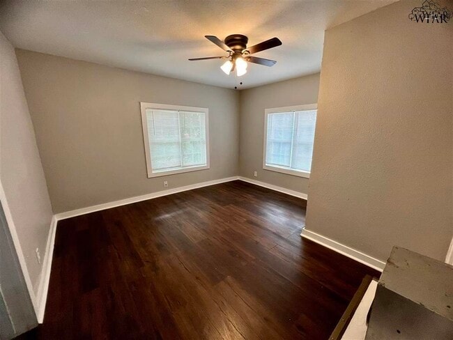 Photo - 1202 Austin St