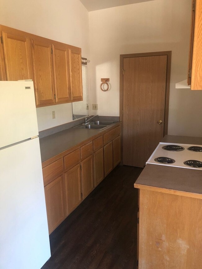 Photo - 1285 NW Stannium Rd