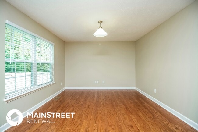 Photo - 681 Smoky Mountains Dr