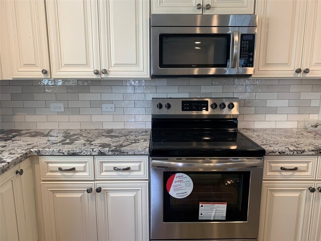 Photo - 1210 Avenue M