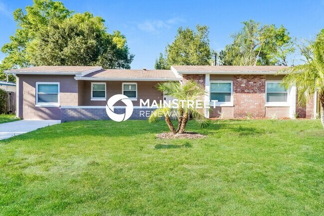 Building Photo - 3 Bedroom Pet-Friendly Home in ALTAMONTE SPRINGS, FL with Main Street Renewal