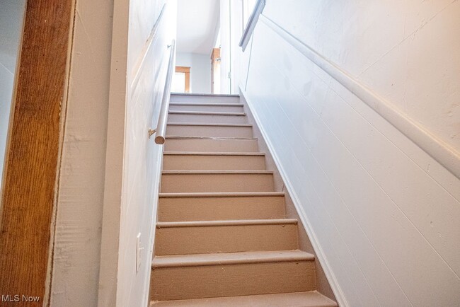 Photo - 3111 W 90th St Apartment Unit 2/UP