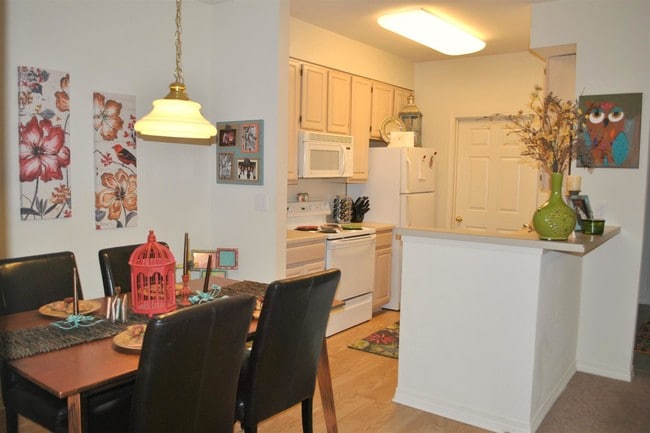 Photo - Cypress Lake Apartments