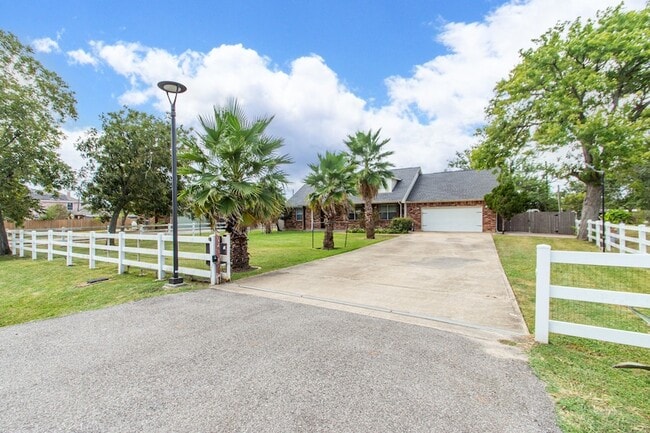 Photo - 3406 Maryland St