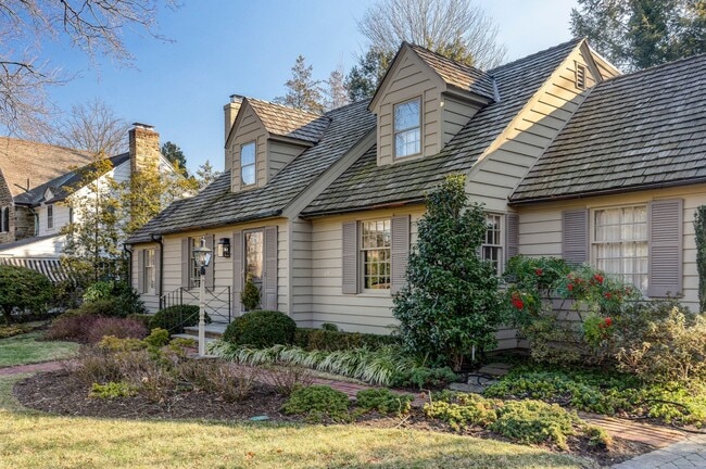 Photo - 148 Heritage Rd