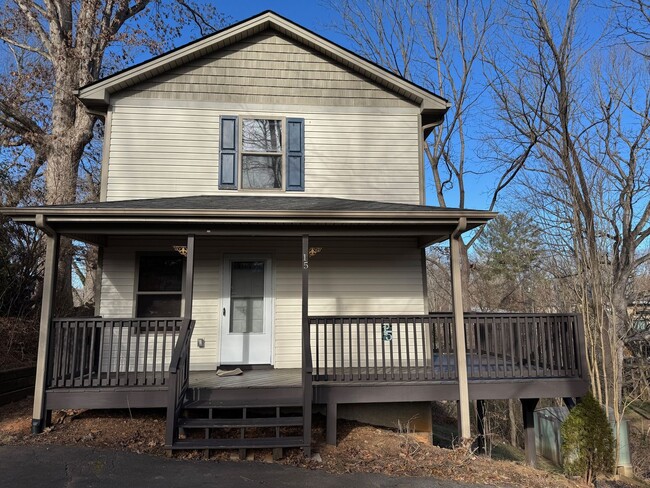 East AVL - 3/2 Ready for Occupancy! - East AVL - 3/2 Ready for Occupancy! Casa