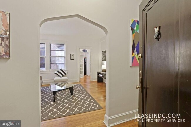 Photo - 2707 Adams Mill Rd NW Unit #403