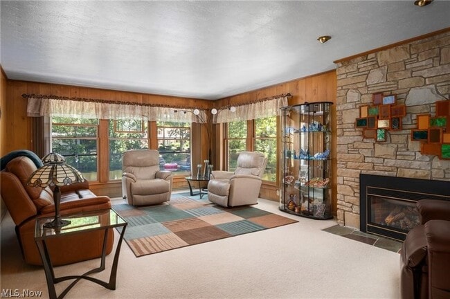 Photo - 685 Sunnyside Rd
