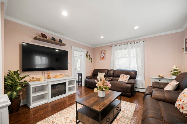 Photo - 38 Wooster Hts Rd