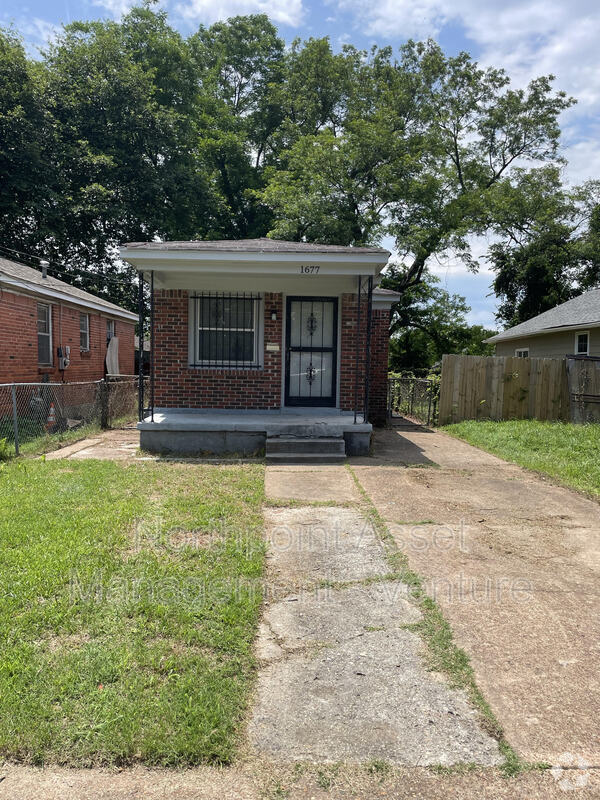 Building Photo - 1677 Brookins St Rental