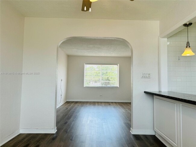 Photo - 1330 SW 6th St Unit 15