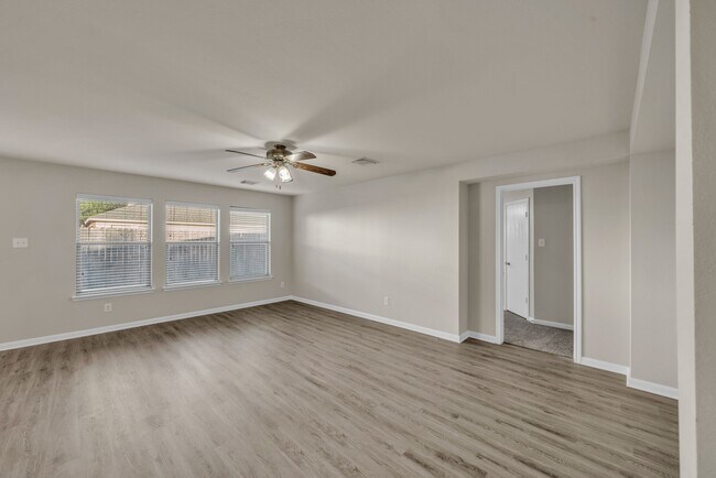 Photo - 9518 Milas Way