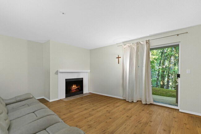 Photo - 19230 Forest Park Dr NE Unidad 19230 Forest Park Dr NE #110