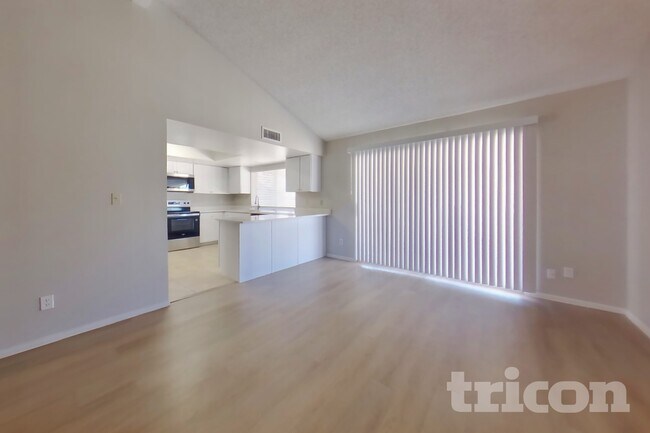 Photo - 3629 W Kelton Ln