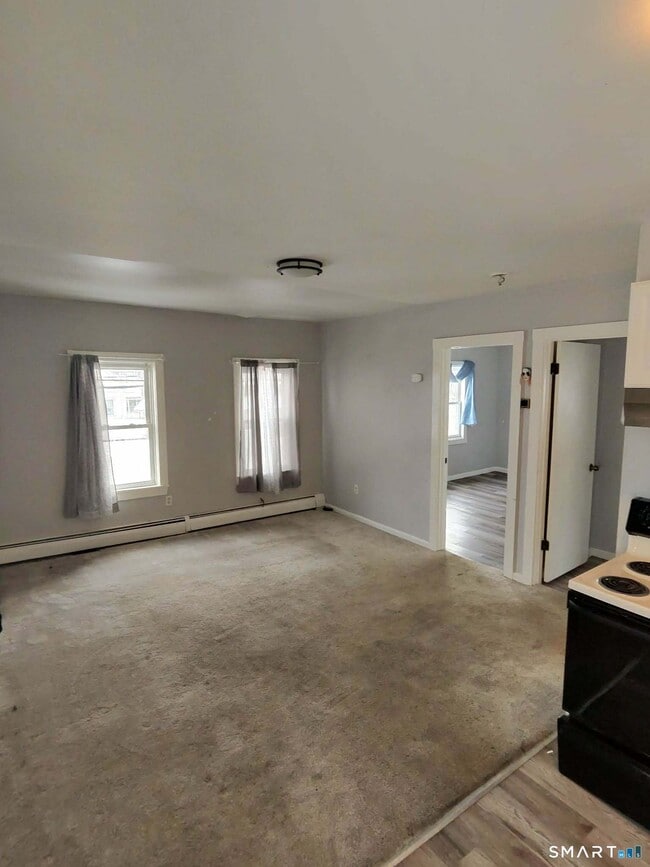 Photo - 69 Franklin St