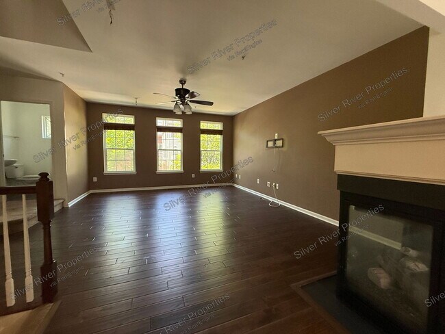 Photo - 951 Hall Station Dr
