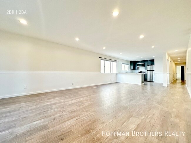 Photo - 1206 S Holt Ave Unidad 1