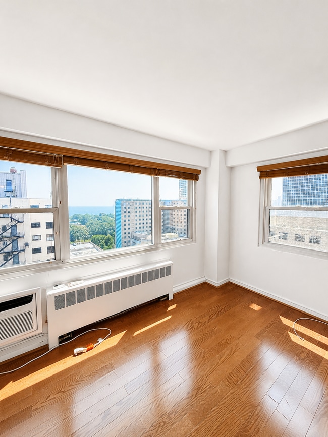 Photo - 2909 N Sheridan Rd Unit 1703