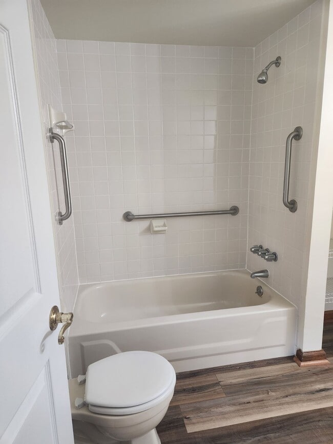 Photo - Building B Unit B1