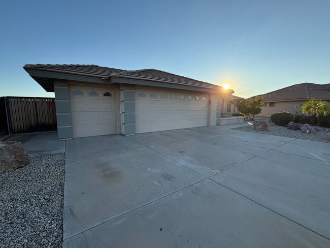 Photo - SUNLAND SPRINGS 55+ CORNER LOT 3 BEDROOM 2 BATHROOM FULLY FURNISHED HOME