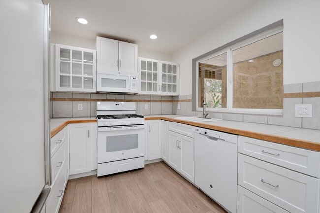 Photo - 1058 3rd St Unit 1060