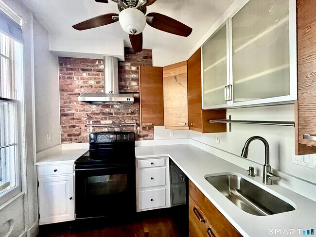 621 Chapel St Unit B