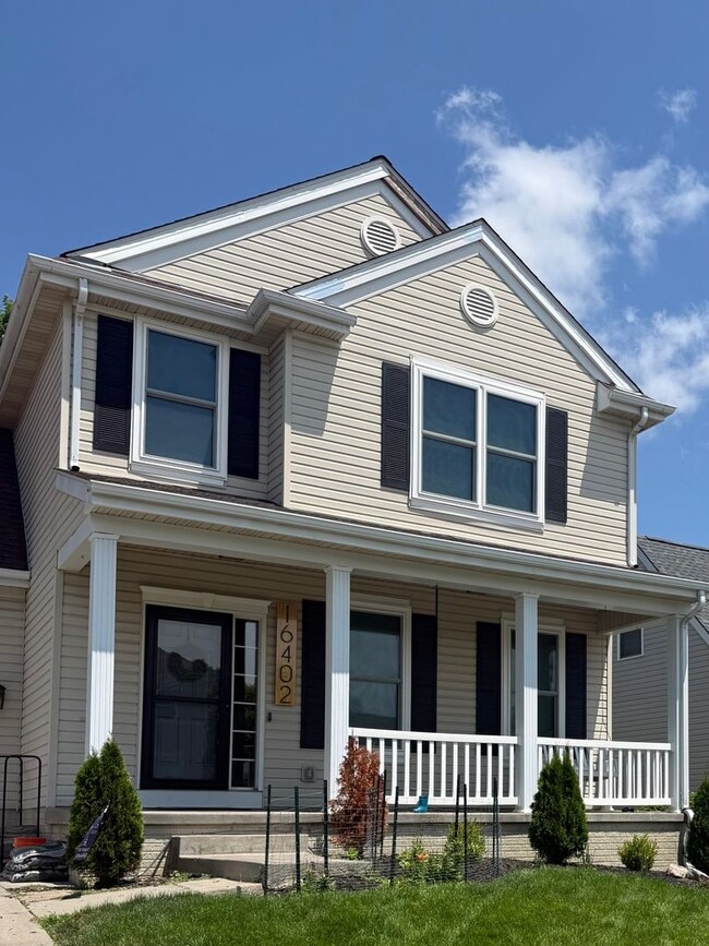 Building Photo - New to Elkhorn Rental Market!