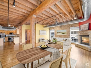 Building Photo - 418 N 3rd St Unit 240 Rental
