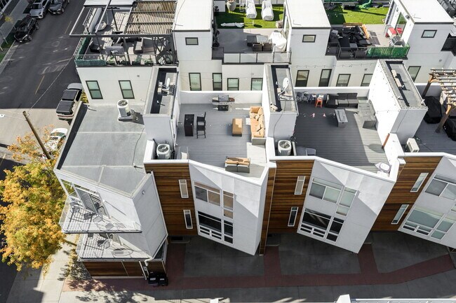 Photo - 2215 W 32nd Ave