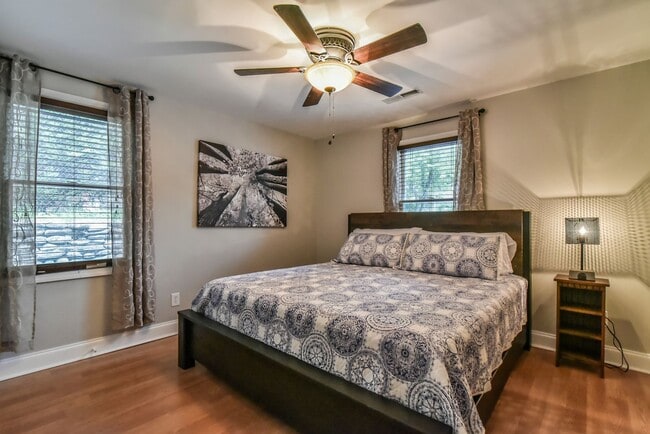 Photo - 5 E Keesler Ave