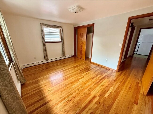 Photo - 25 Thurston Ave