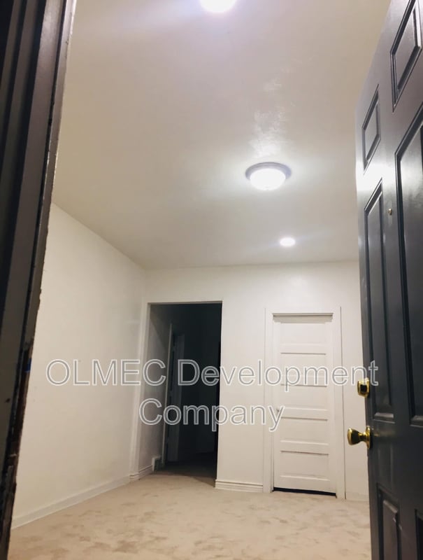 Photo - 817 Anaheim St