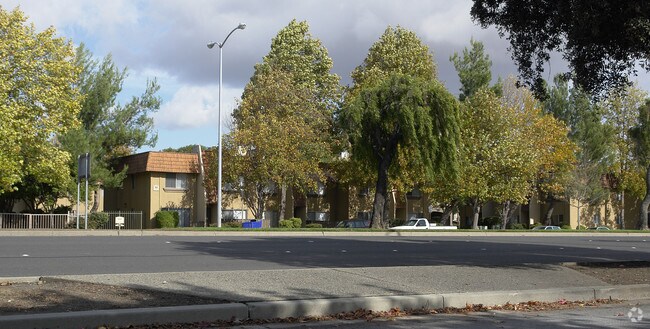 Waterstone At Fremont - Waterstone Fremont