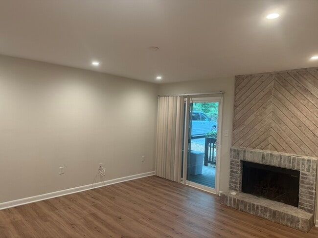 Photo - 4948 Sardis Rd Condo Unit A