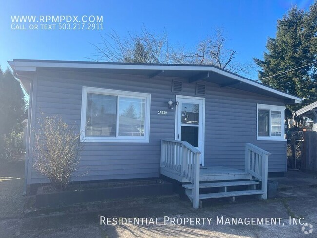 Building Photo - Portland Cottage - Single Level Home near ...